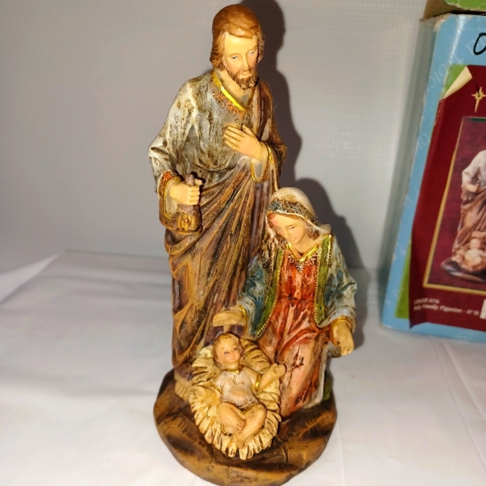 Dicksons Holy Family Nativity Scene Figurine Set
